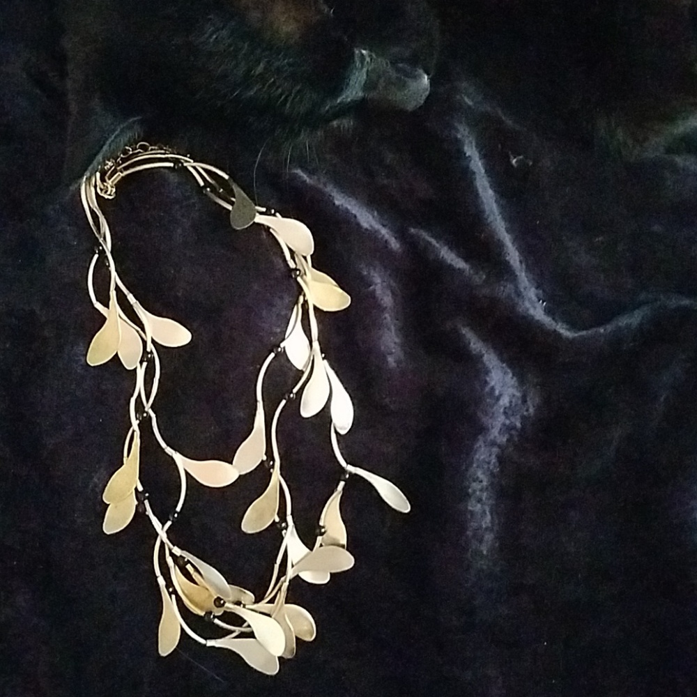 17" gold tone necklace